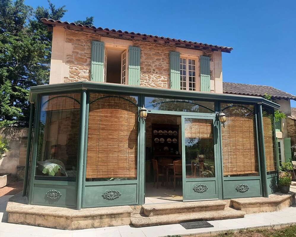 Maison à SORGUES