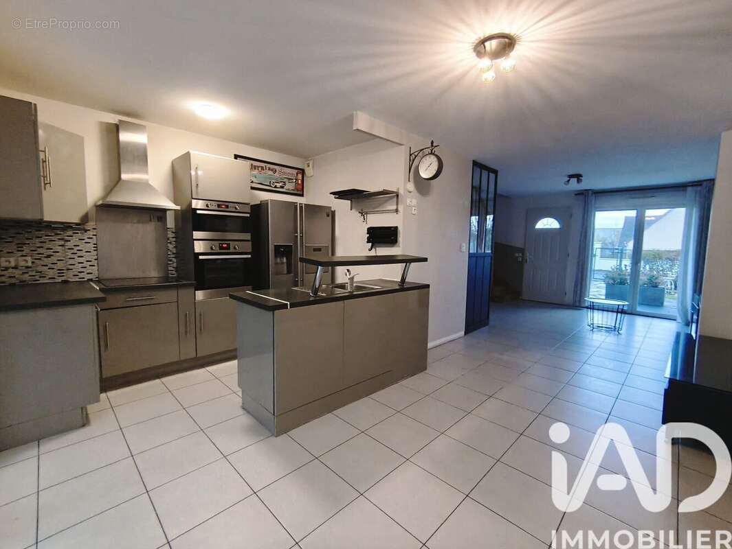 Photo 3 - Appartement à MONTEREAU-FAULT-YONNE