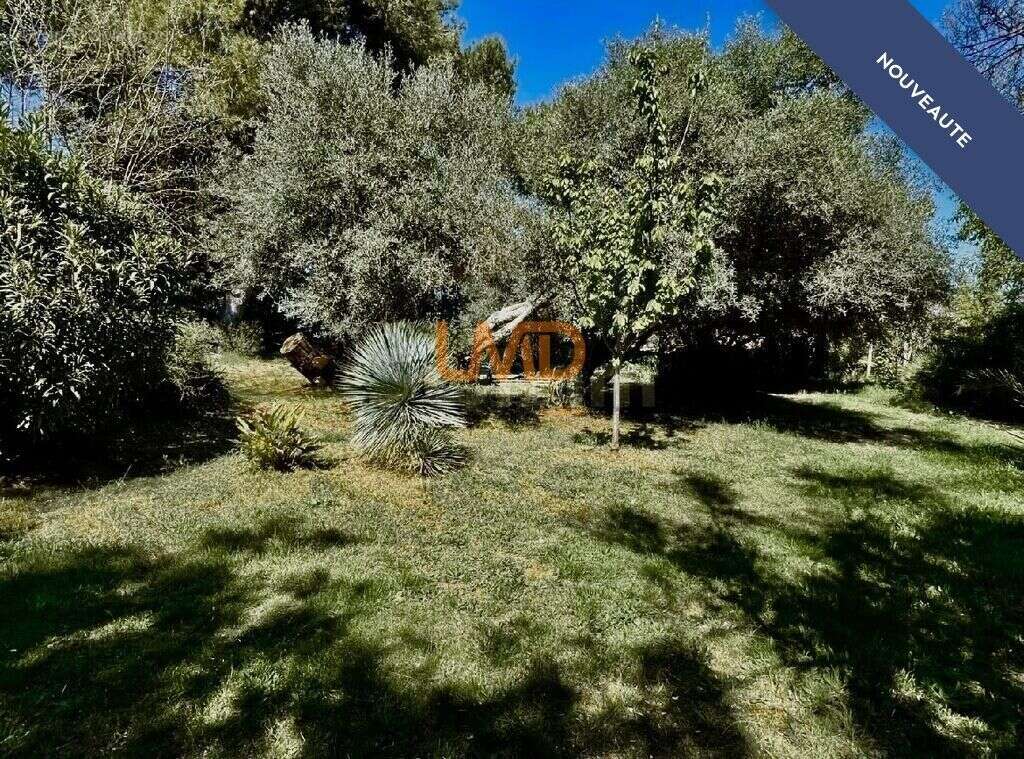 Maison à VESTRIC-ET-CANDIAC