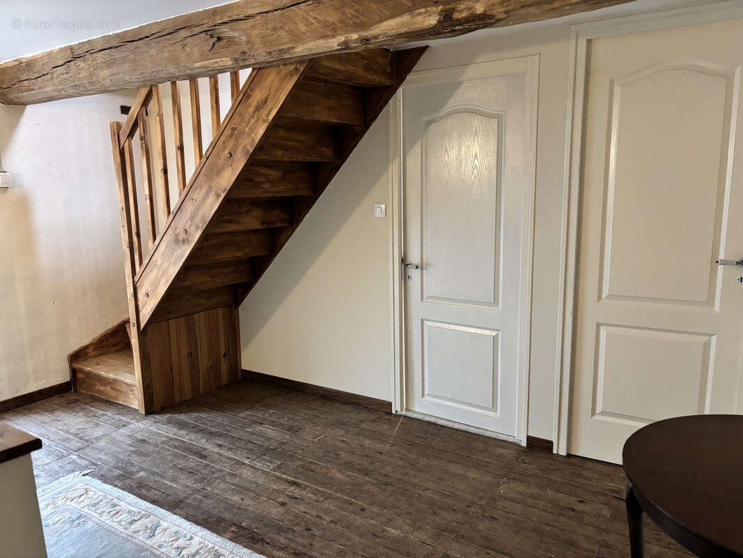 Maison à SAINT-PRIEST-LA-PLAINE