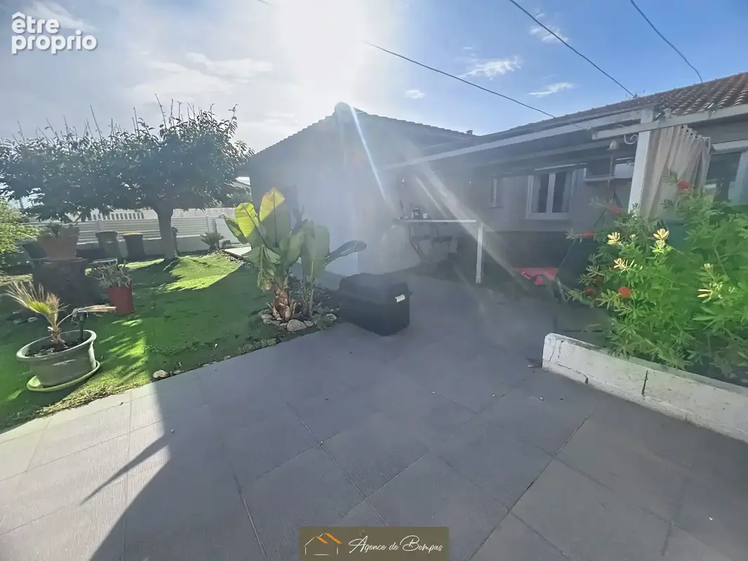 Secteur residentiel - villa 3 faces 82 m2 hbts  sur 443 m2 de terrain  -  garage -jacuzzi - photo 16