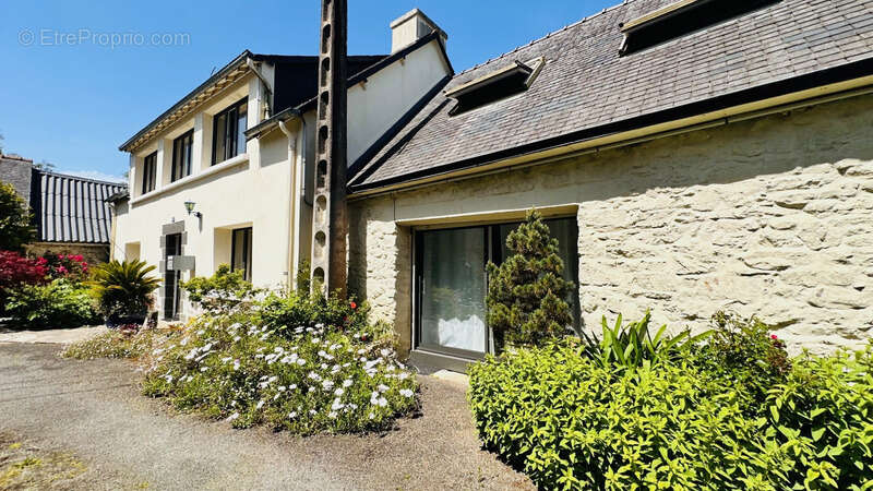 Maison à LE FAOU