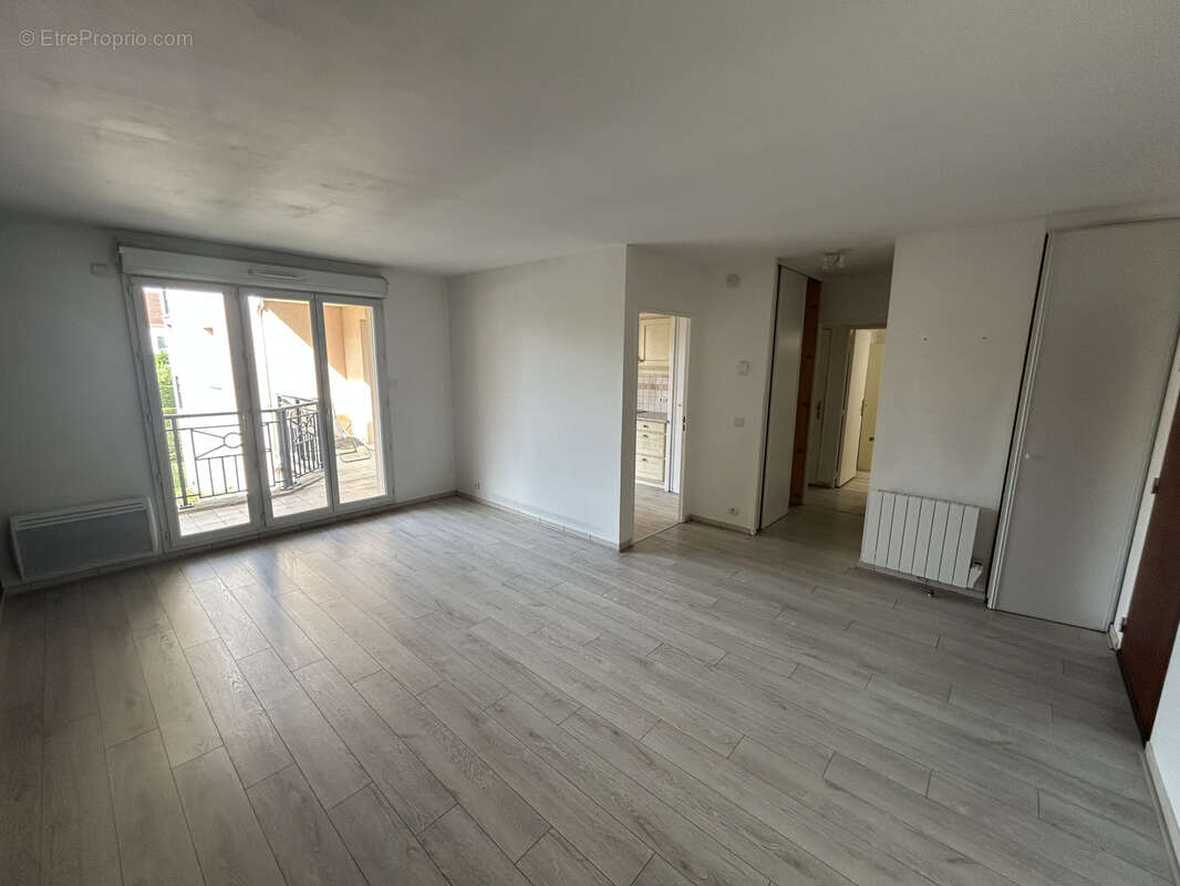 Appartement à CLAYE-SOUILLY