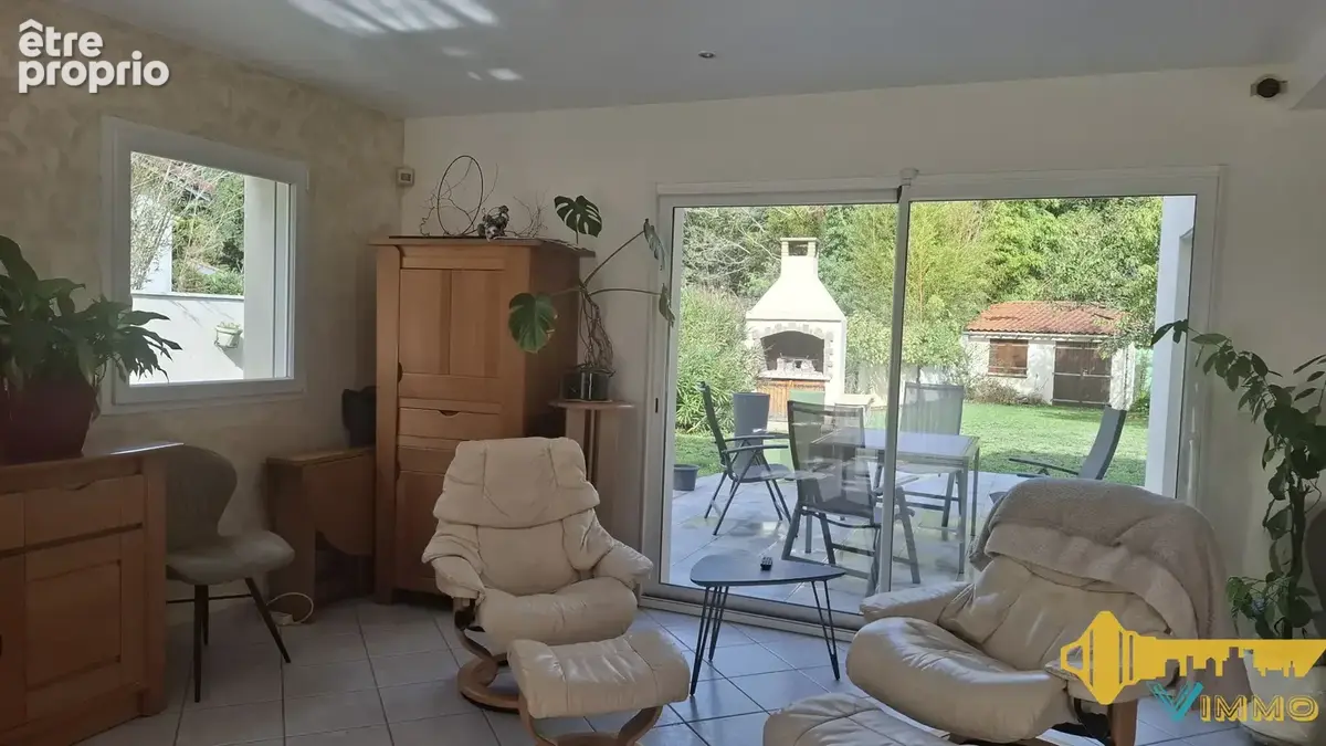 BOUGUENAIS - Maison familiale 4 chambres + un bureau - photo 5