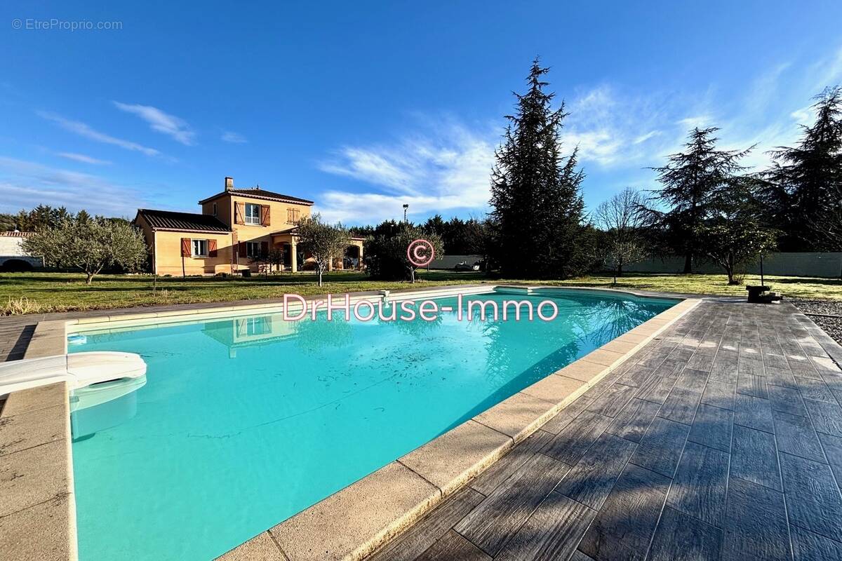 Maison à SAINT-HILAIRE