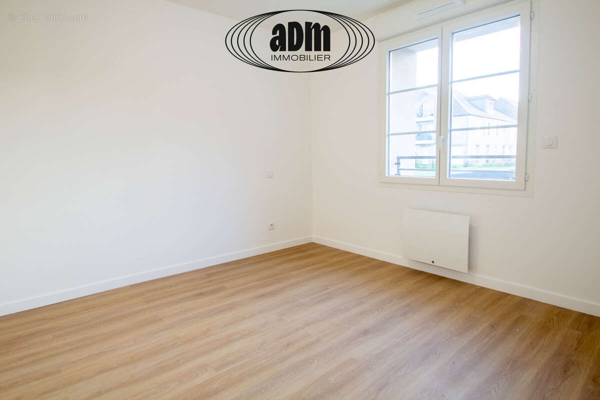 Maison à BUSSY-SAINT-GEORGES