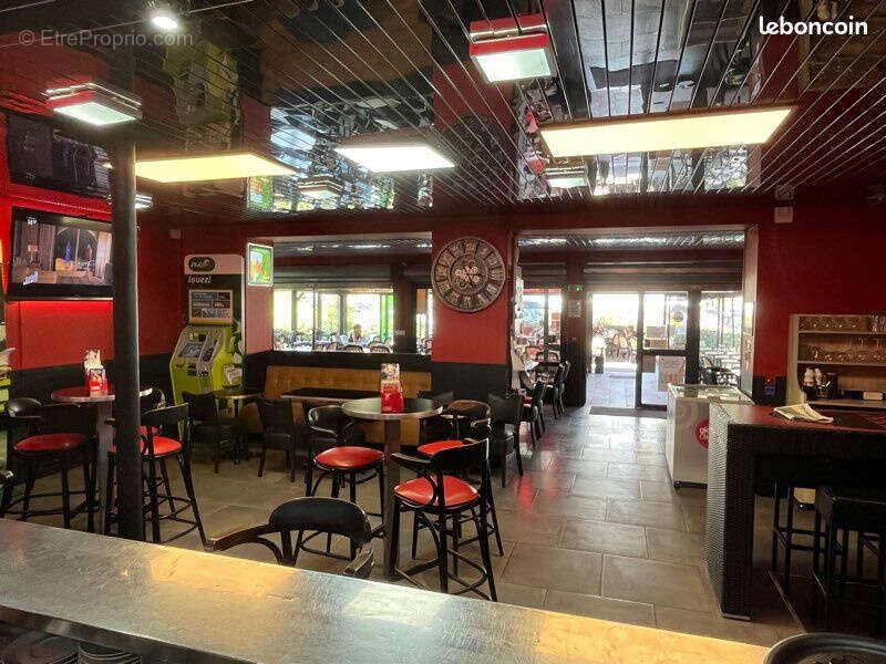 Commerce à SAINT-MANDRIER-SUR-MER