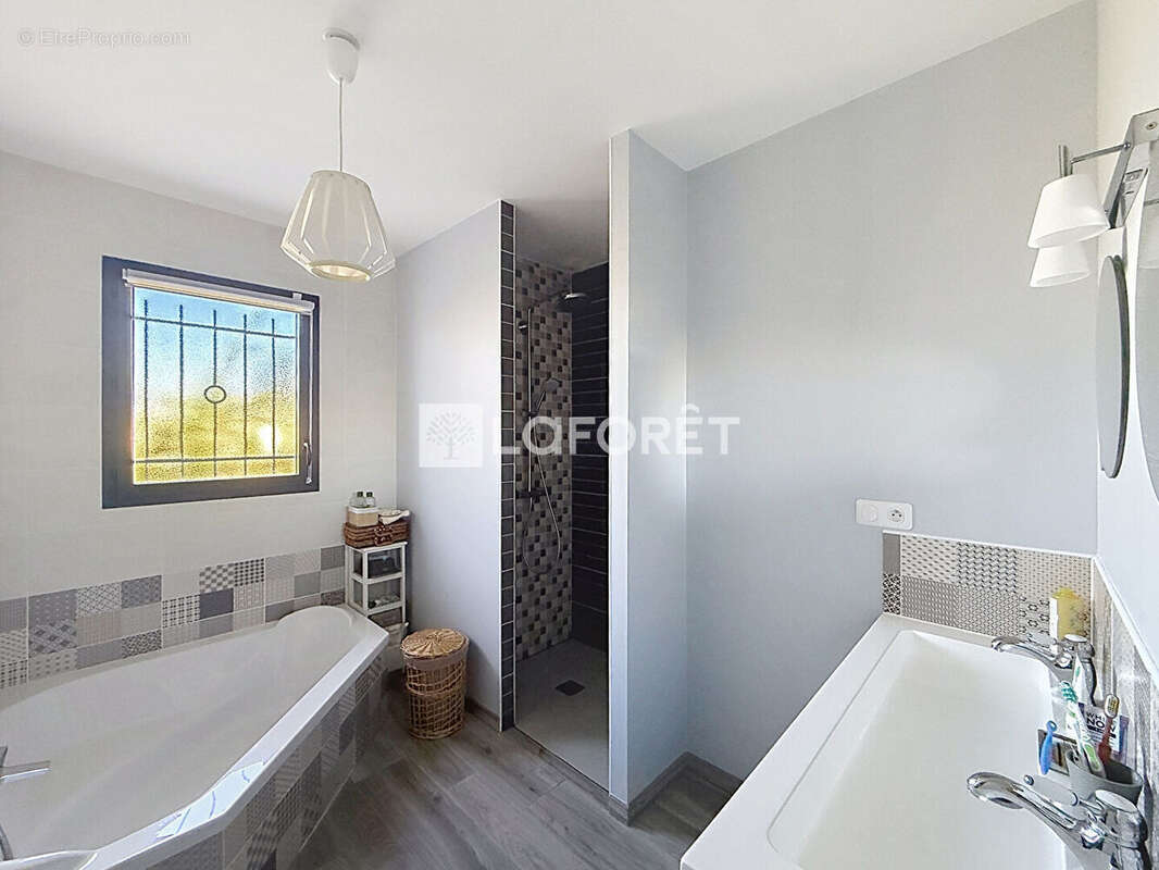 Maison Libourne 5 pièce(s)-107m² - photo 6
