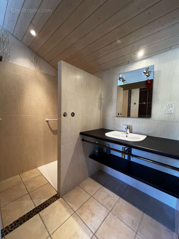 Maison à SAINT-PIERRE-DE-MONS