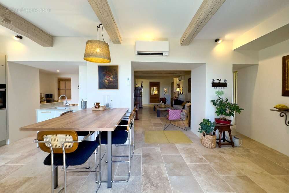 Maison de caractère 223 m² - Sablet - photo 5