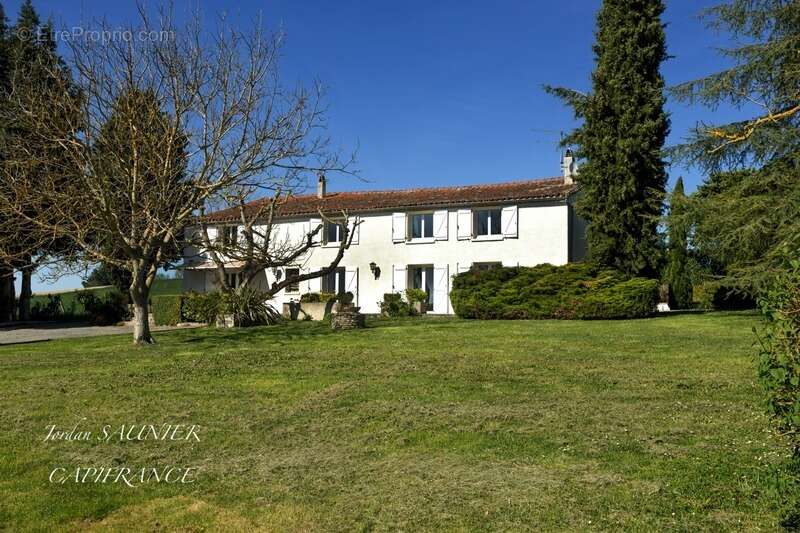 Dpt Tarn (81), à vendre Puylaurens maison P7 de 320 m² - Terrain de 3000 m² - photo 32