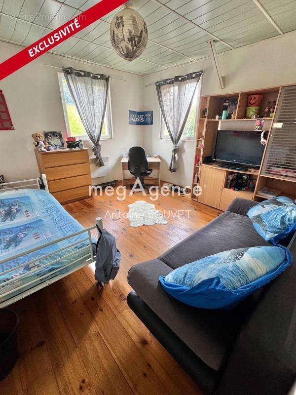 Maison à PAS-EN-ARTOIS