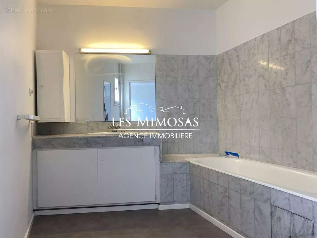 Appartement à SAINT-RAPHAEL