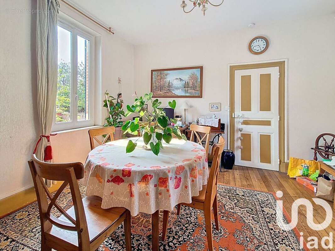 Photo 2 - Maison à MOULINS