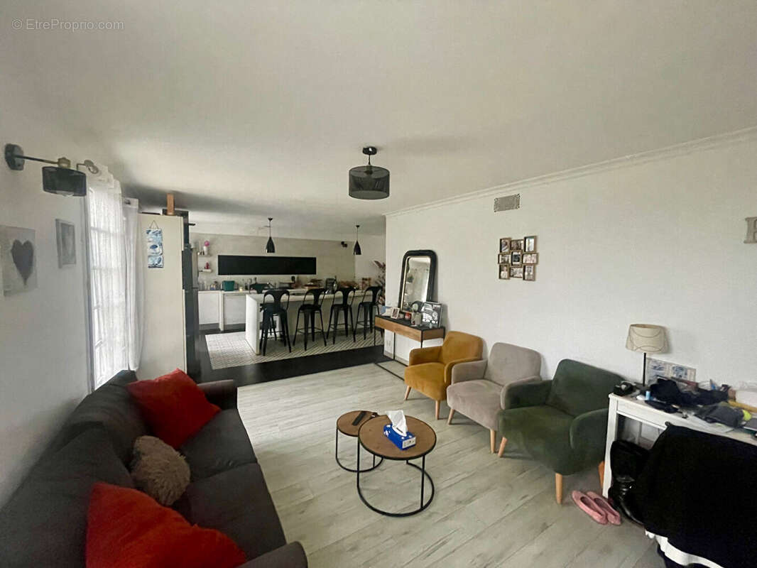 Maison à SAINT-CHRISTOPHE