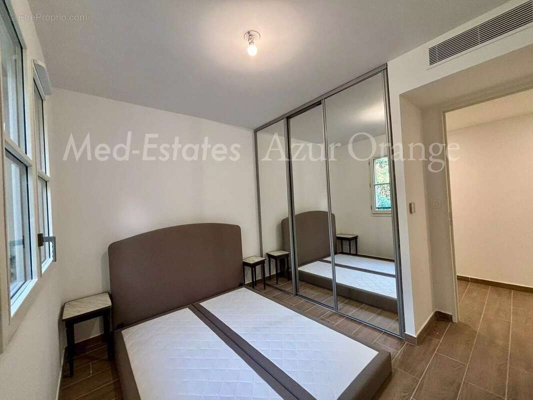 Appartement à GRIMAUD