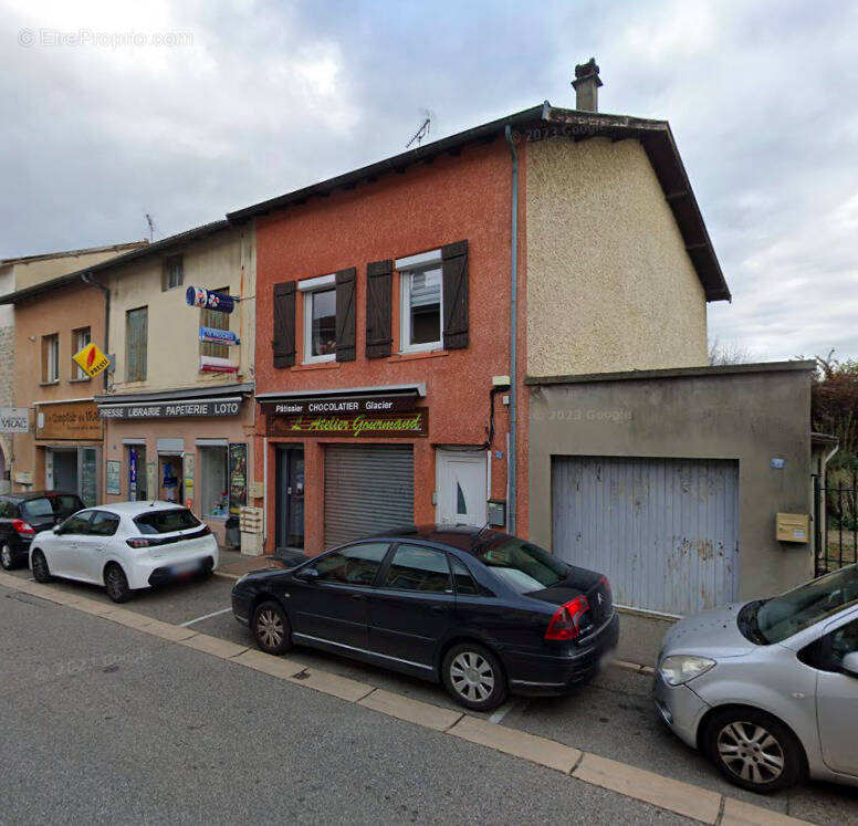 Commerce à HEYRIEUX