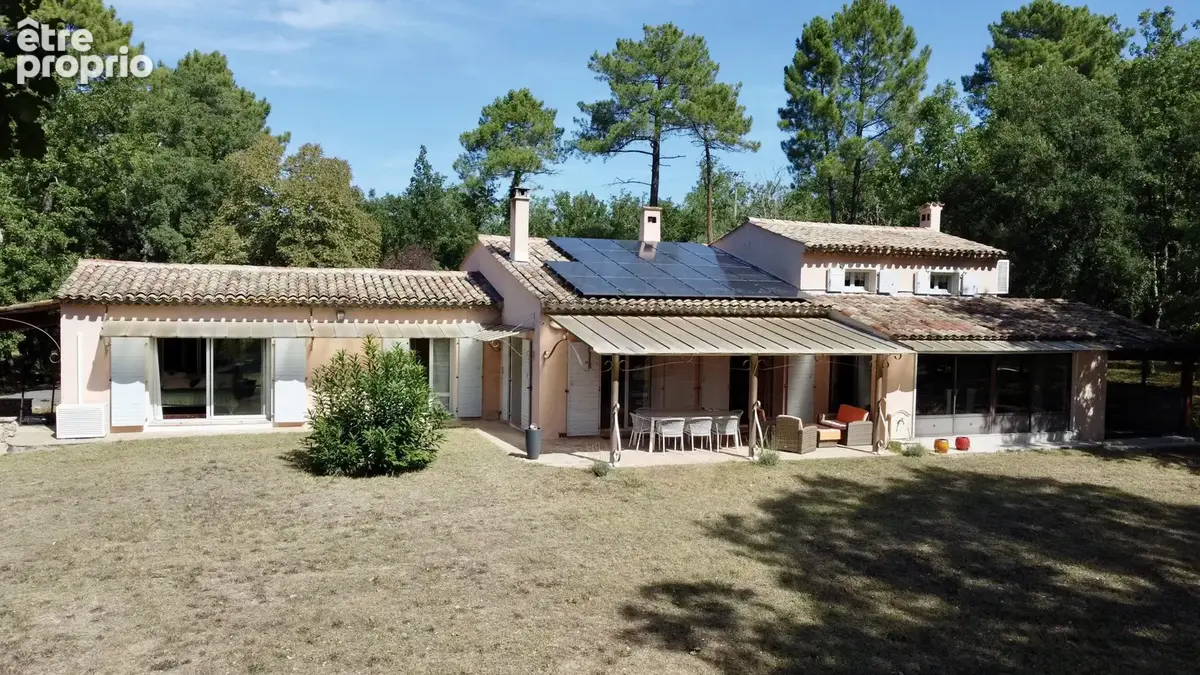 Élégante propriété avec villa principale, mazet en pierres et piscine - photo 14