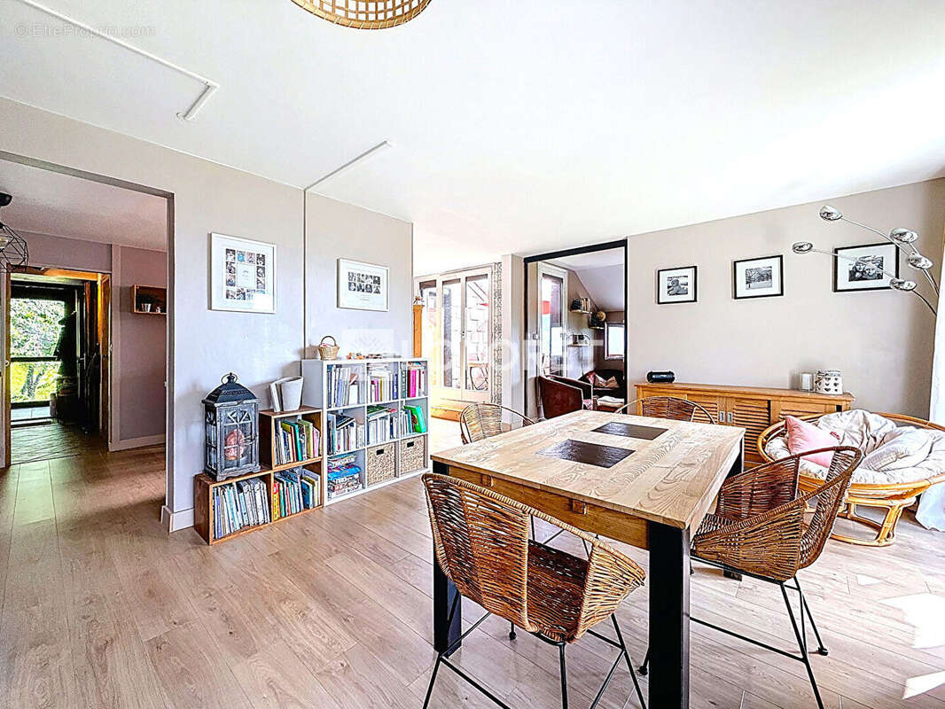 Appartement à SAINT-BALDOPH