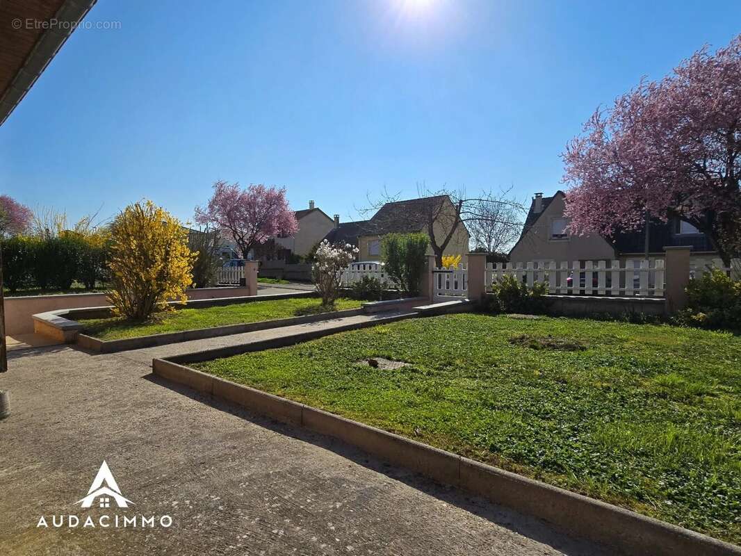 Maison à DOMEVRE-EN-HAYE