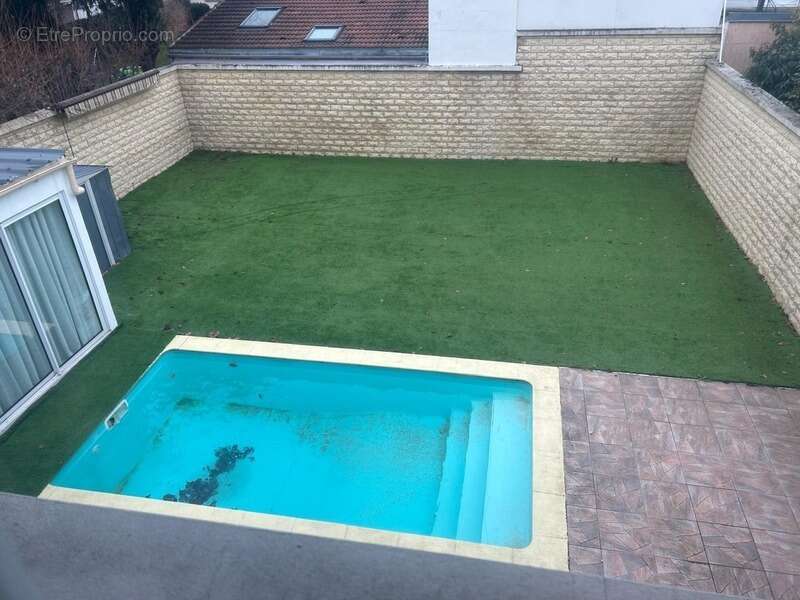 Maison à LES PAVILLONS-SOUS-BOIS