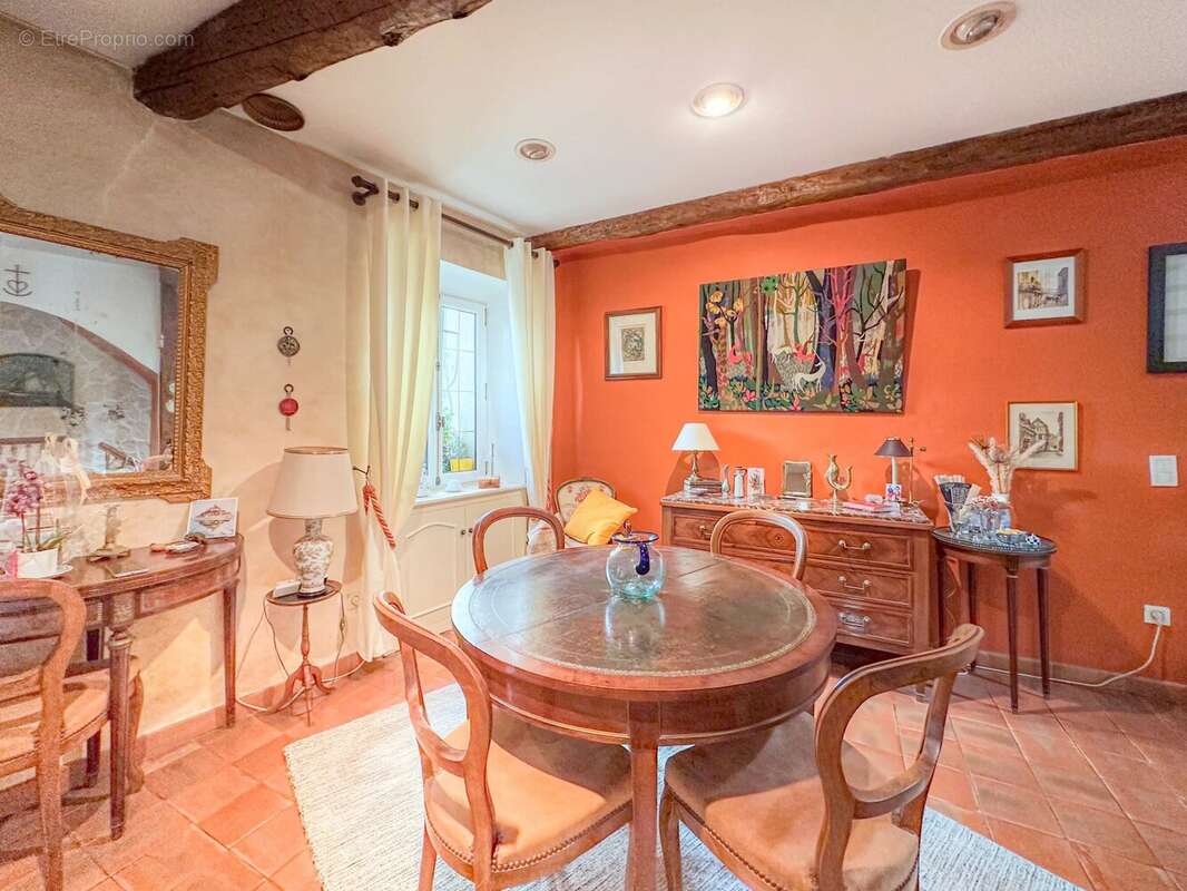 Maison à VILLENEUVE-LOUBET