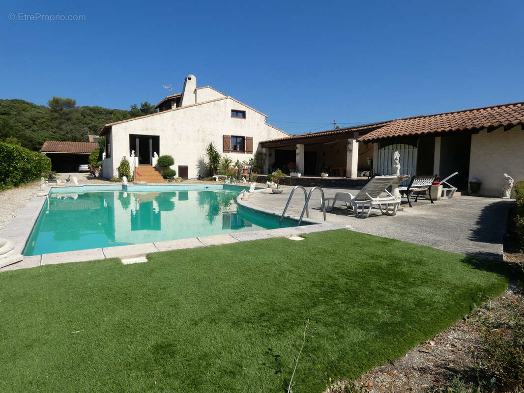 Superbe propriété avec piscine 5 mn Alès - photo 3
