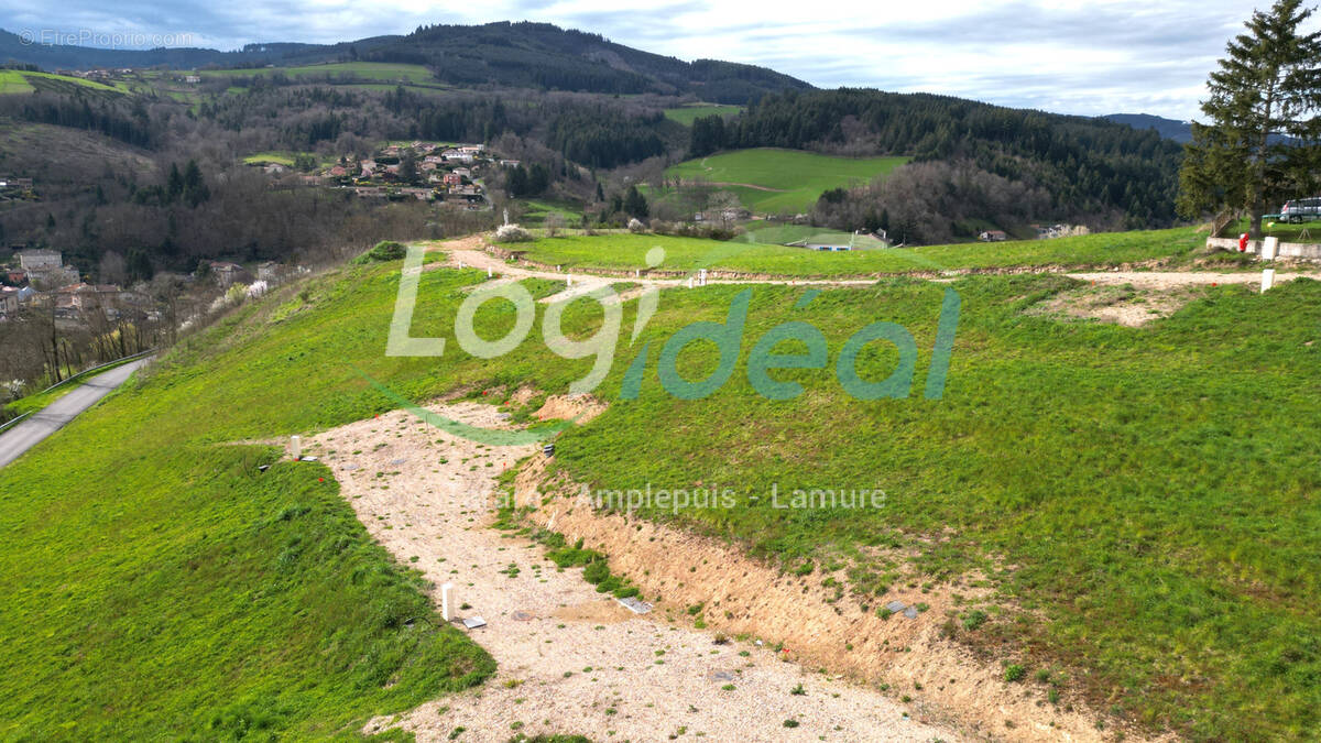 Terrain à LAMURE-SUR-AZERGUES