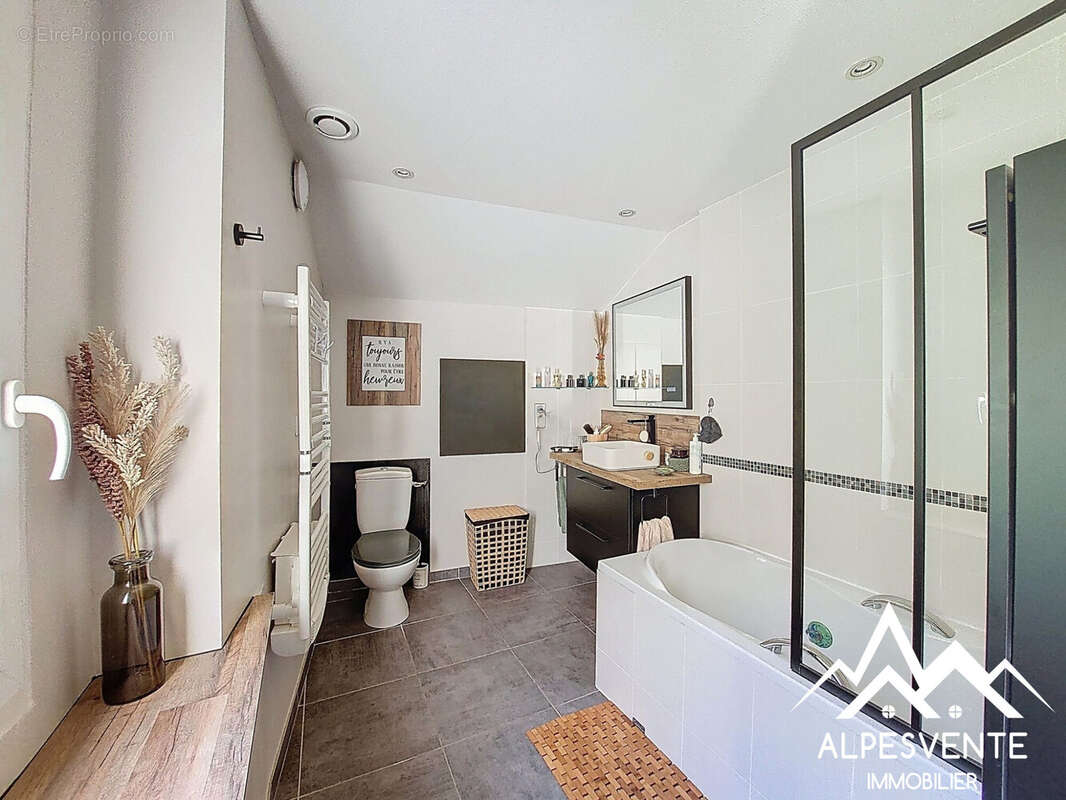 vente-maison-mitoyenne-3chambres-garage-jardin-allinges-alpesvente  - Maison à ALLINGES