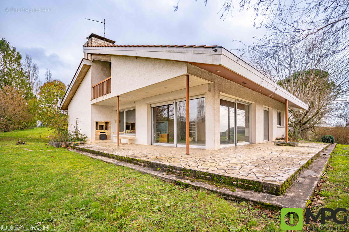 Maison à SAINTE-LIVRADE-SUR-LOT