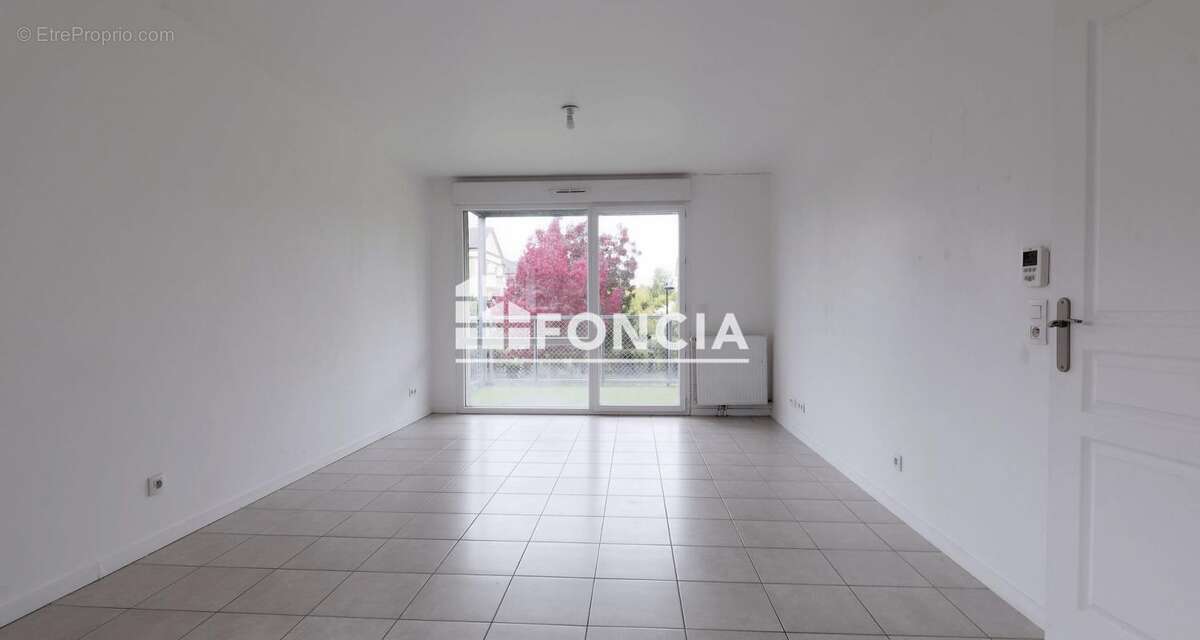 Appartement à SAINT-PIERRE-DU-PERRAY