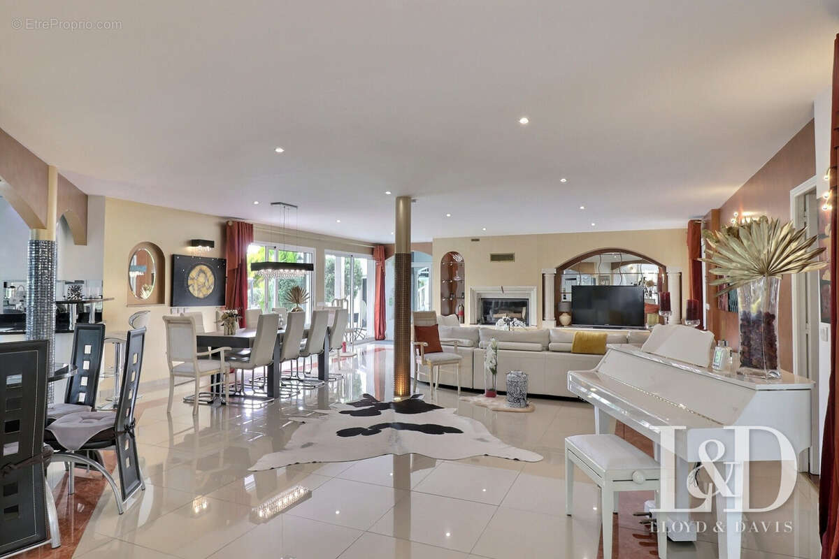 Commerce à MORSANG-SUR-SEINE