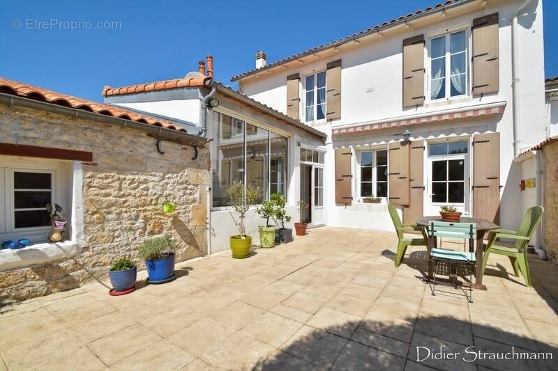 Maison à AIGREFEUILLE-D'AUNIS