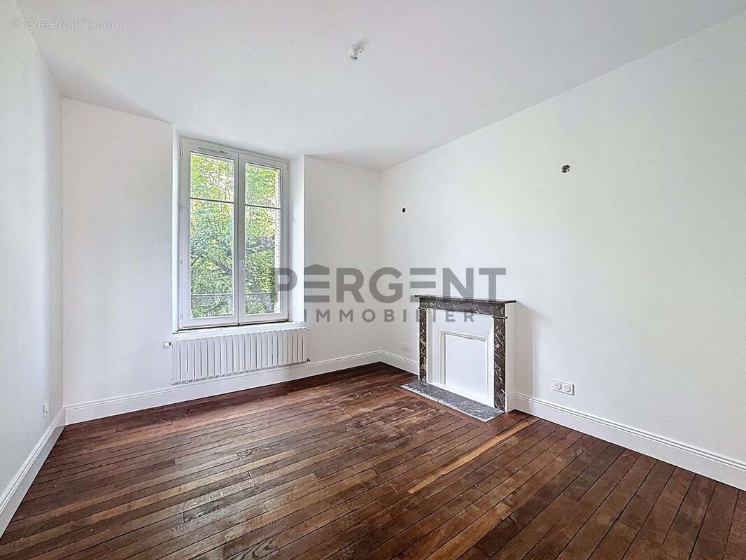 Appartement à CHARLEVILLE-MEZIERES