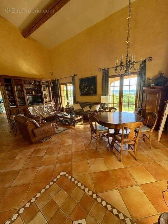 Maison à ROCHEFORT-DU-GARD