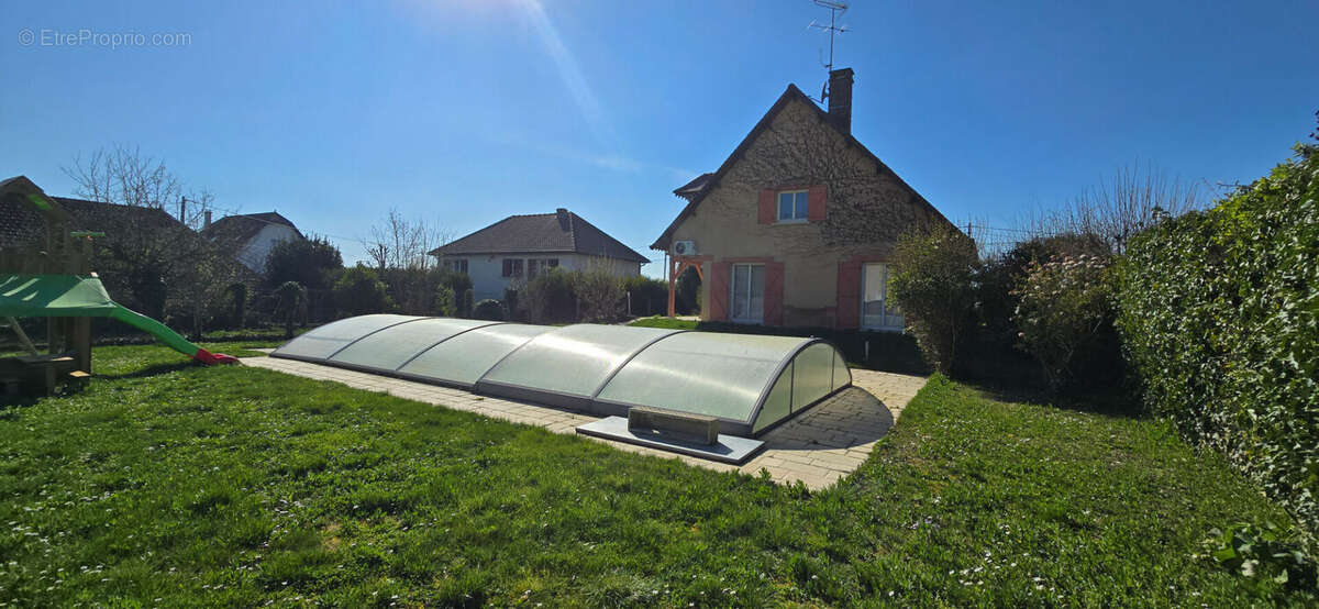 Maison à SAINT-ANDRE-LES-VERGERS
