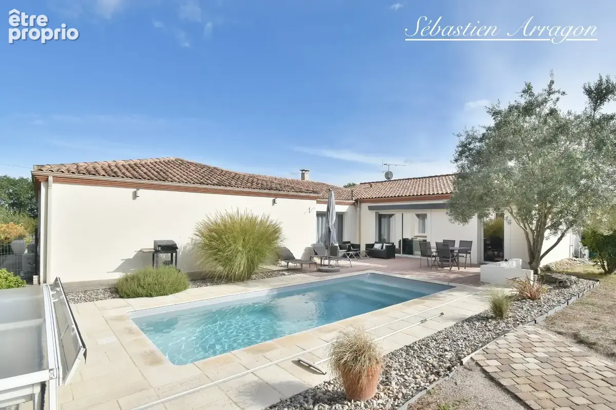 Photo Maison à Pujols au prix de 399 900€