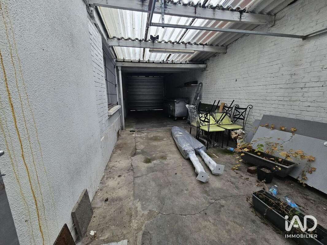 Photo 6 - Commerce à WAZIERS