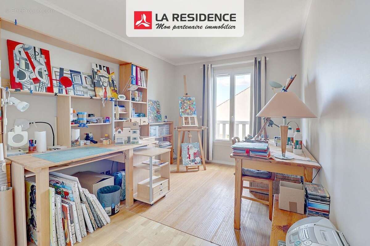 Maison à JOUY-LE-MOUTIER