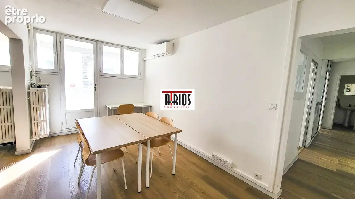 Commerce 58 m² à vendre à Toulon (83000) - photo 8