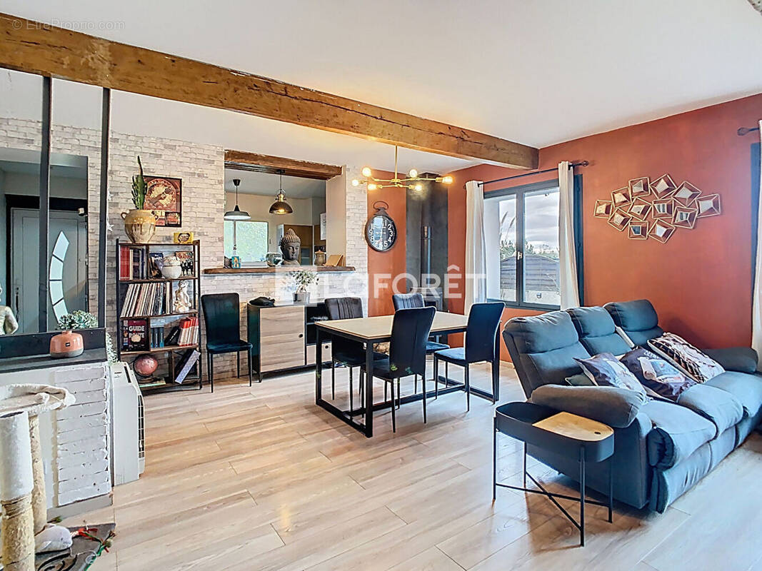 Maison à SAINT-PORQUIER