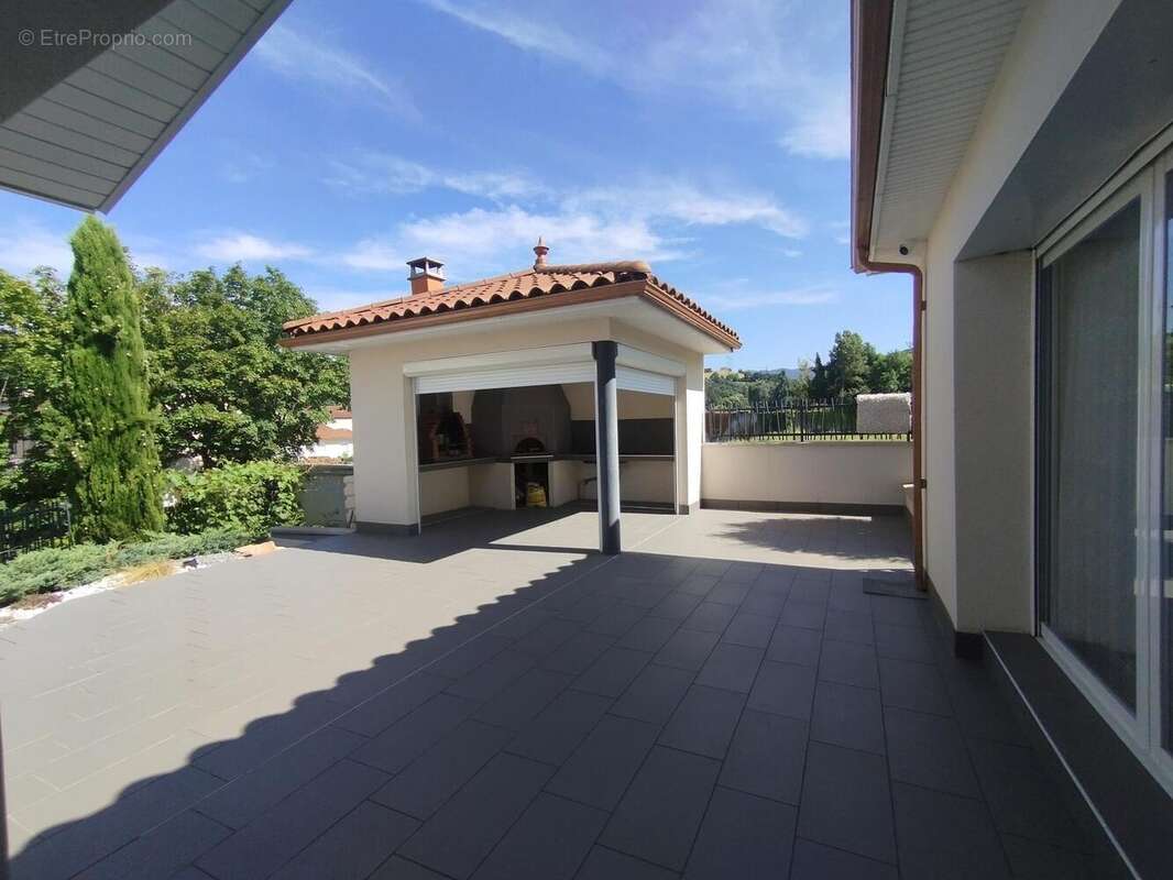 Photo 3 - Maison à SAINT-CHAMOND