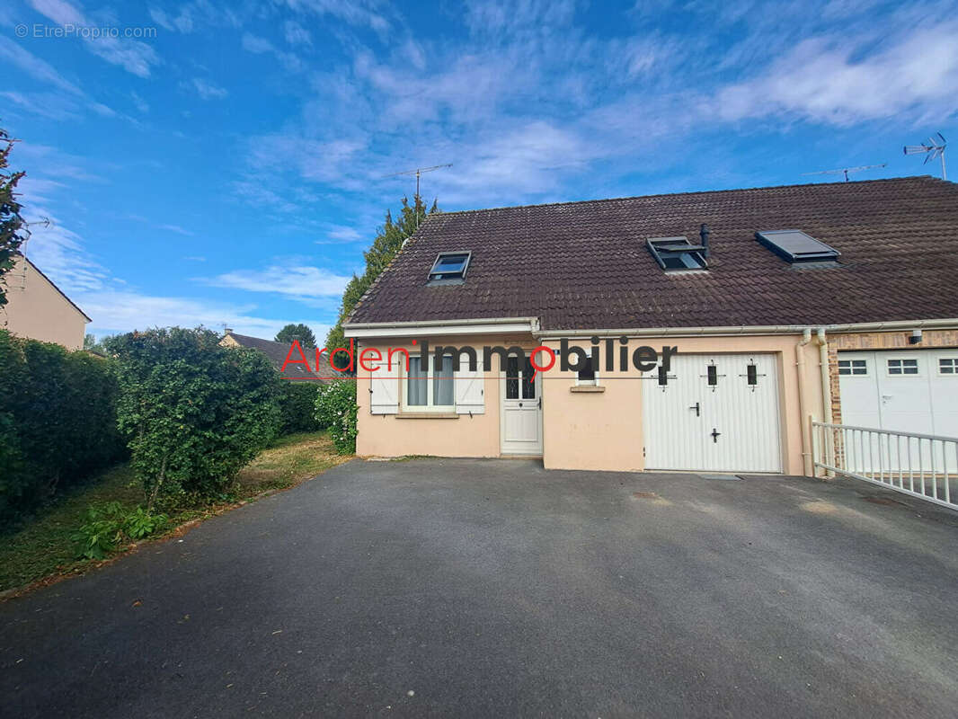 Maison à vendre à Rethel - 3 chambres, 110.85 m², terrain 447 m² - photo 12