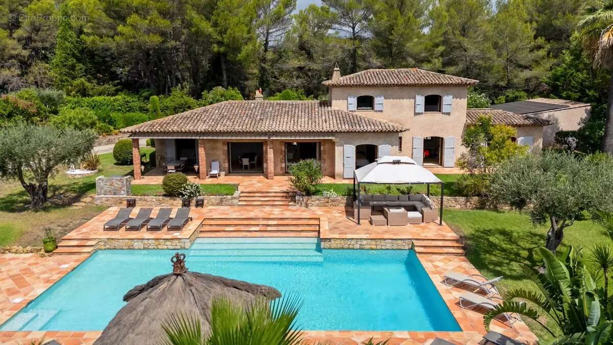 Maison à MOUANS-SARTOUX