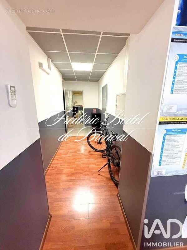 Commerce 121 m² à Perpignan  - photo 5