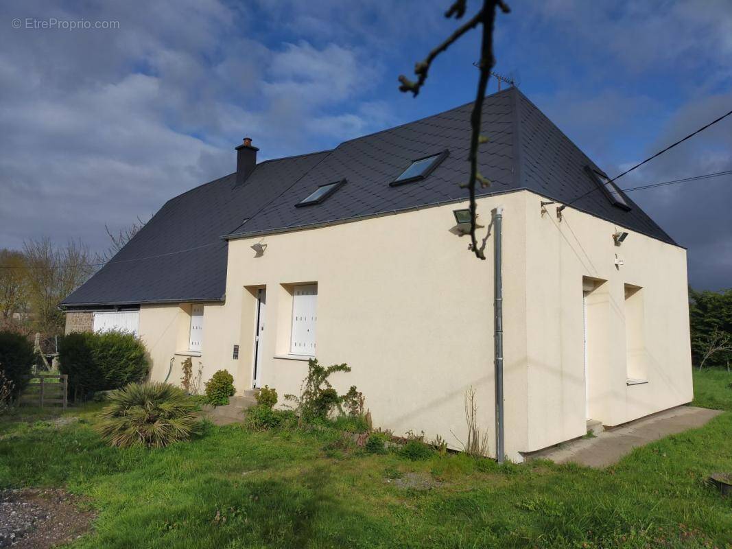 Maison à LE RIBAY