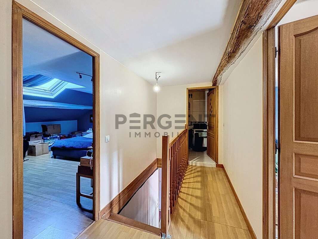 Maison 166 m² à Angecourt  - photo 7