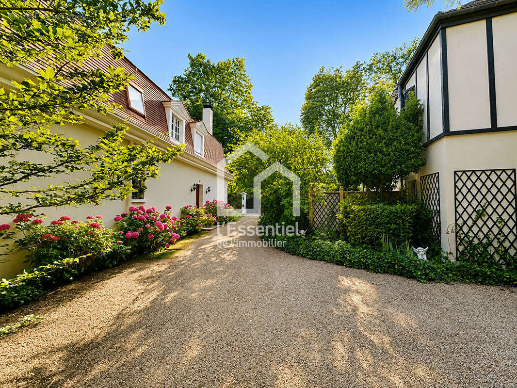 Maison à MAISONS-LAFFITTE
