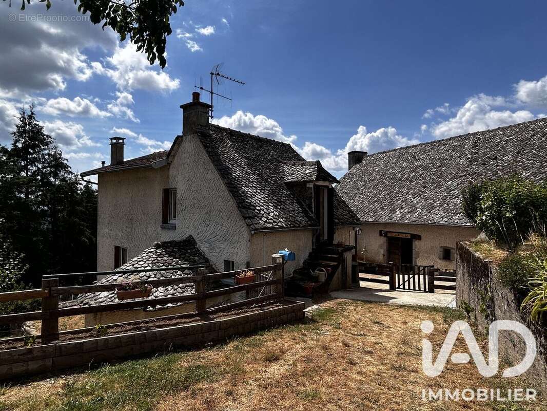 Maison 70 m² à Cassaniouze  - photo 8