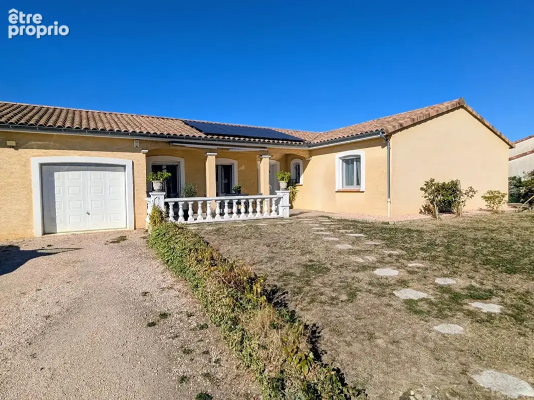 Villa - rénovation haut de gamme - piscine,  double garage et terrain de 1700m2 - photo 2